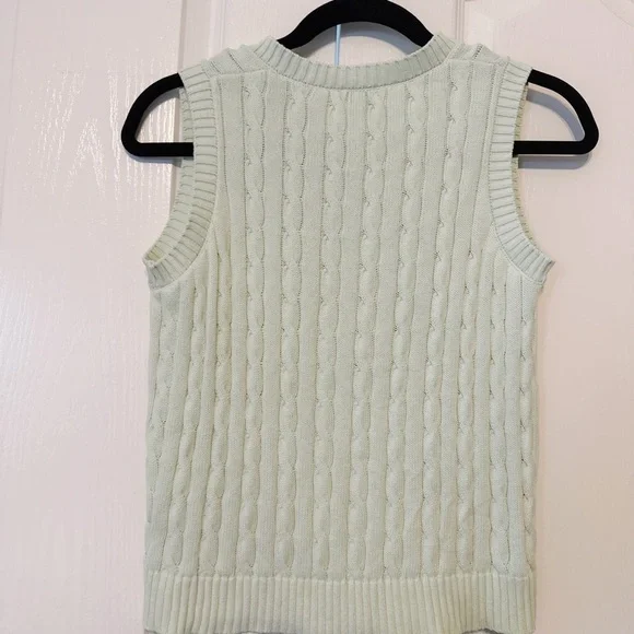 J. Galt Woman’s Cable Knit Vest in Light Green Color Size Small - Picture 2 of 10